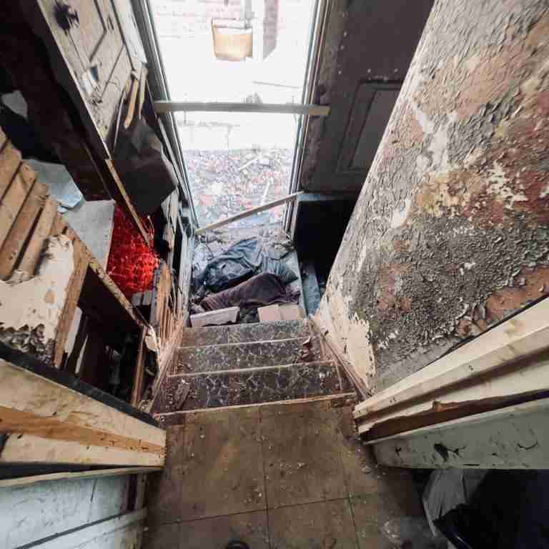 3328 Blaine (74).jpg